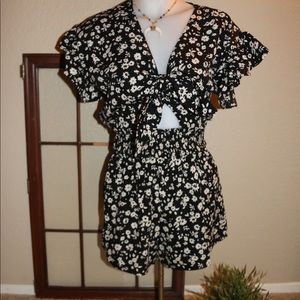 XS ROMPER!